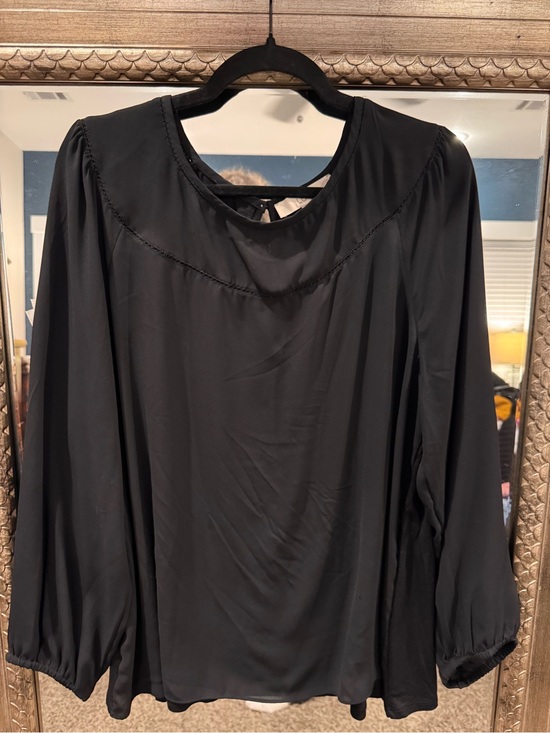 LOFT Tops - LOFT Black Long-Sleeve Round Neck Blouse